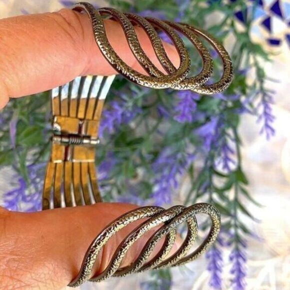 Vintage Bronzed Gunmetal Hinged Clamper Cuff Bracelet - Picture 4 of 8